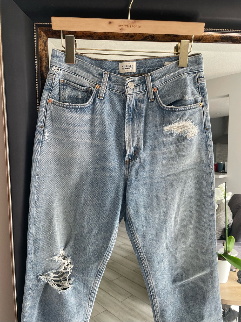 Citizens of Humanity Daphne Crop Jeans 27 High Rise Distressed Light Wash - Picture 4 of 8